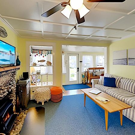 Fisher Hill Cottage บูธเบย์ฮาร์เบอร์ ภายนอก รูปภาพ